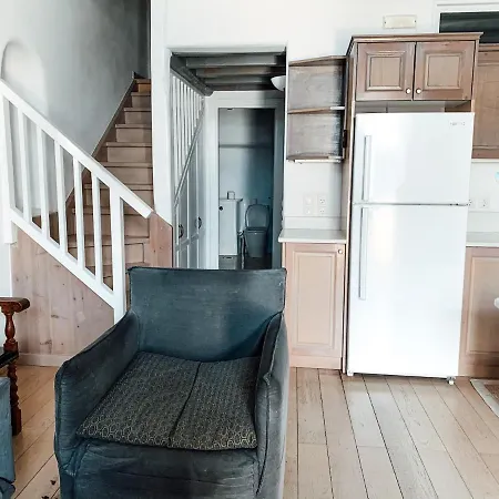 Mykonian Spirit Downtown Townhouse Apartment